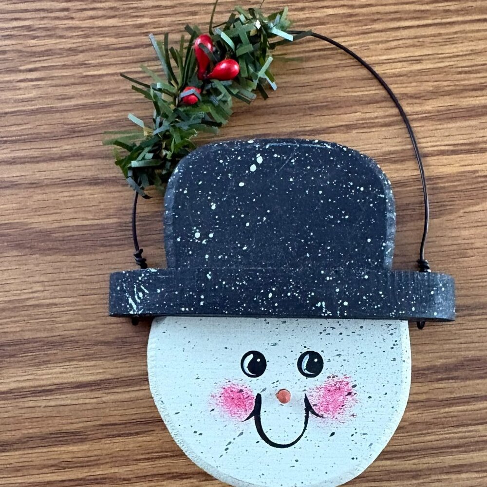 Wooden snowman face and hat ornament, no tags